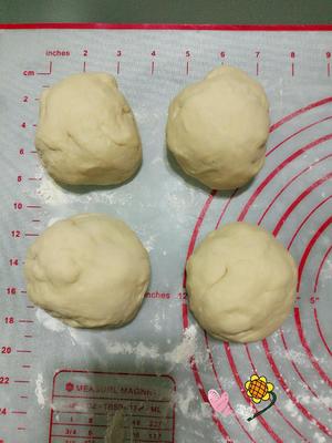 麻花🌸豆沙🌸面包的做法 步骤4