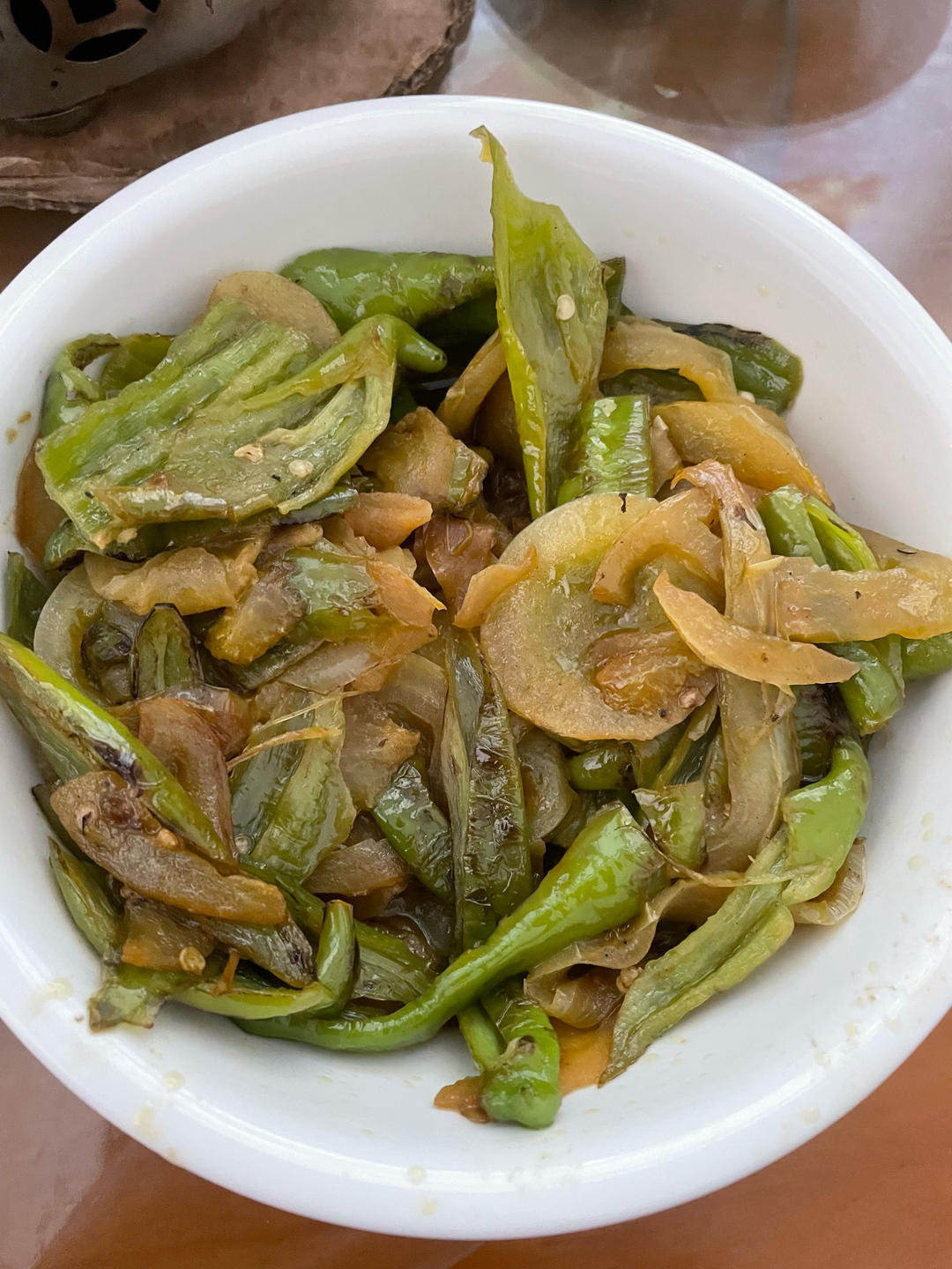 虎皮尖椒炒青西红柿