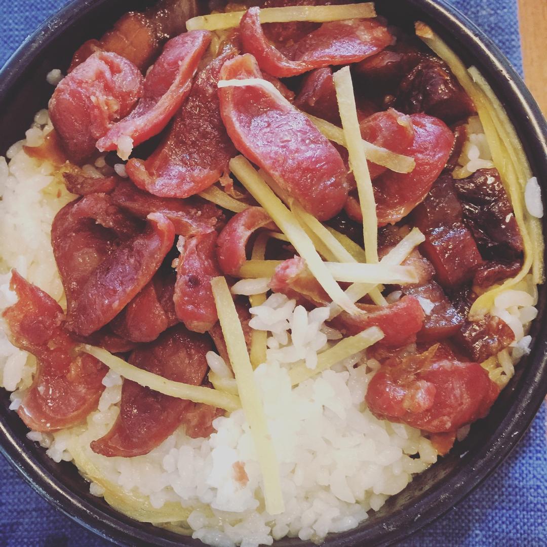 香肠煲仔饭
