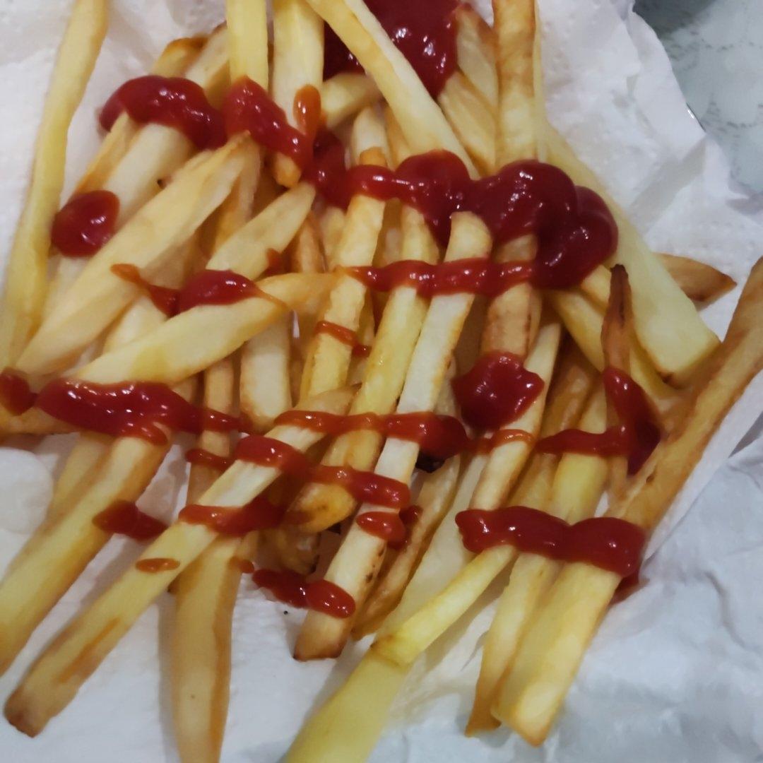 不用油也能炸出香脆好吃的薯条（空气炸锅版）