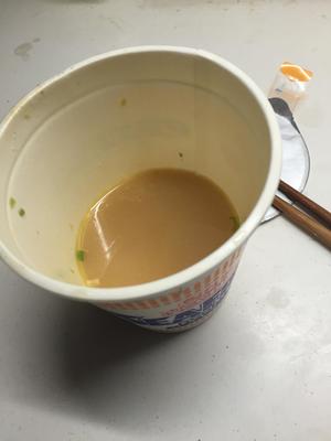 茶碗蒸 之 杯麵版 f^_^;)的做法 步骤2