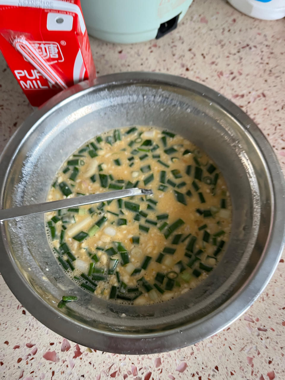 🔥一人食|不加一滴水的香葱鸡蛋饼做法