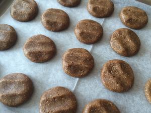 黑麦红糖杏仁饼干（黑麦粉华丽的古早味升级）减脂期零食的做法 步骤6