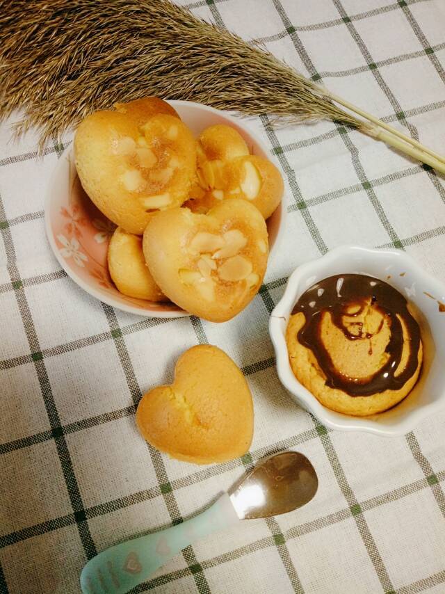 《Tinrry下午茶》教你做杏仁小蛋糕