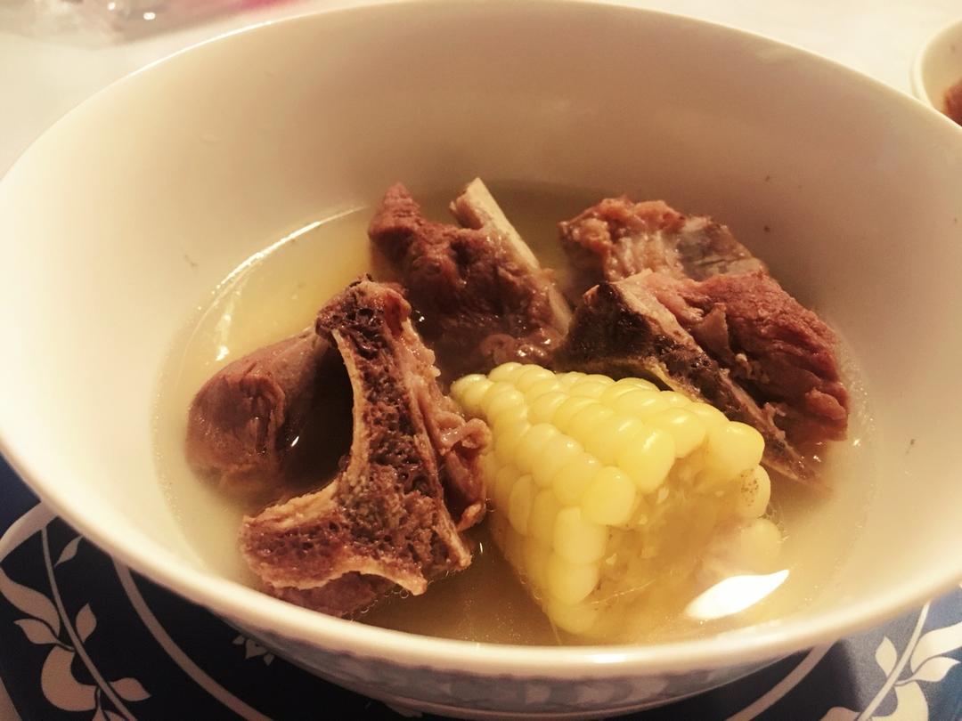 玉米排骨汤
