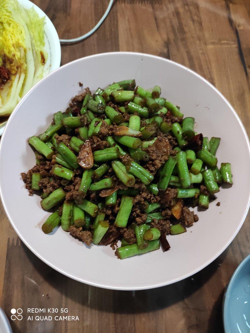 超简单的家常下饭菜猪肉末辣炒豆角