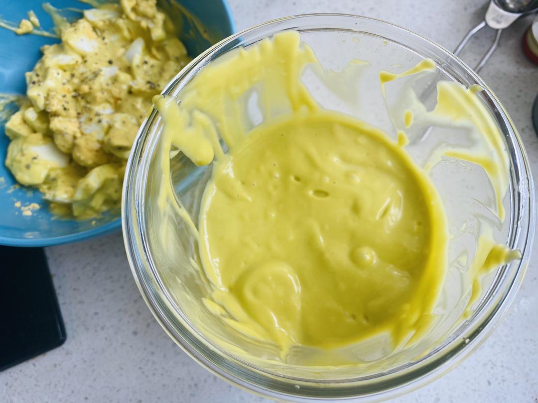 KETO低碳生酮-牛油果🥑MCT蛋黄酱的做法