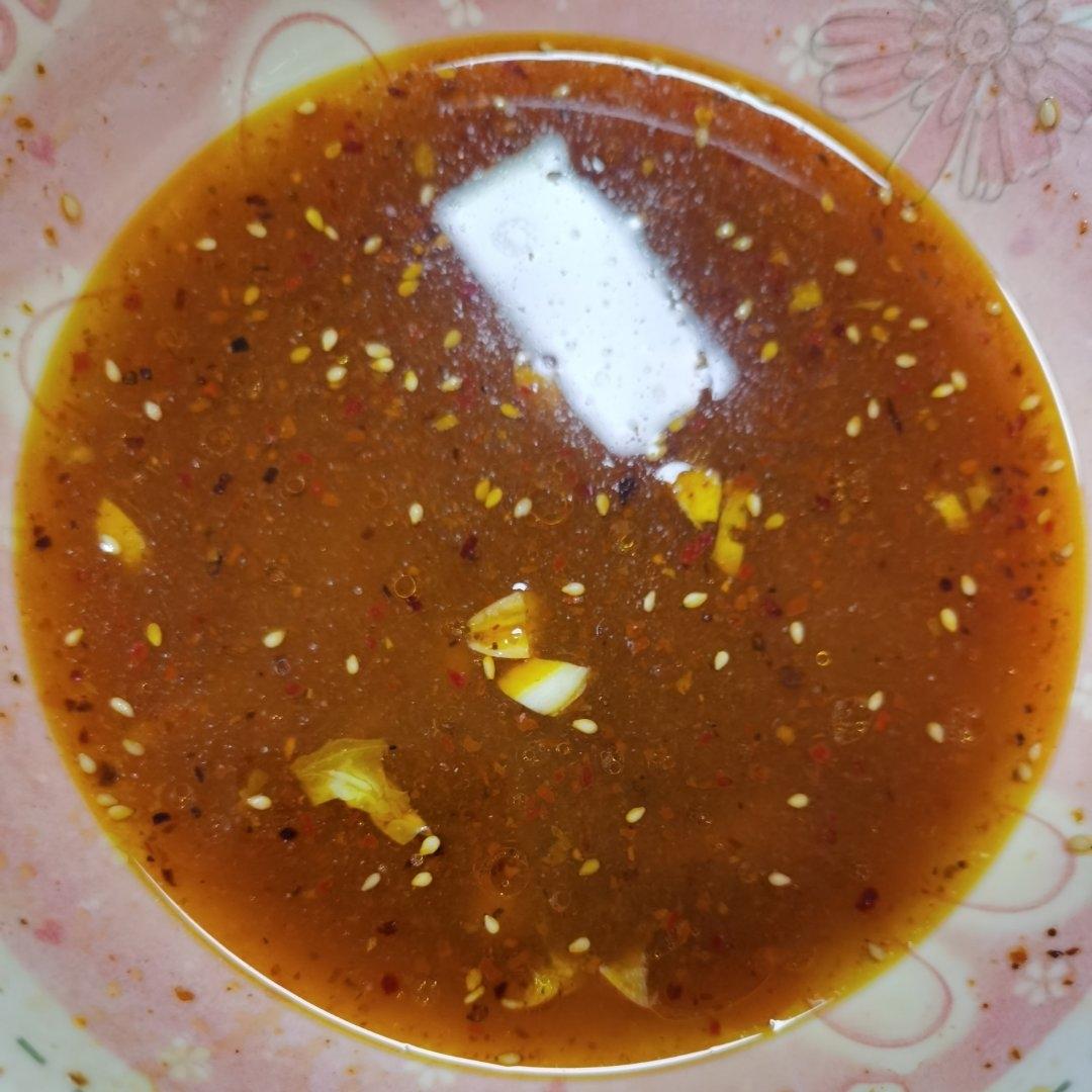 直击灵魂的懒人开胃面条 ｜ 酸汤面