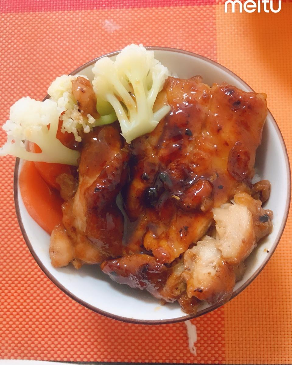 照烧鸡腿饭