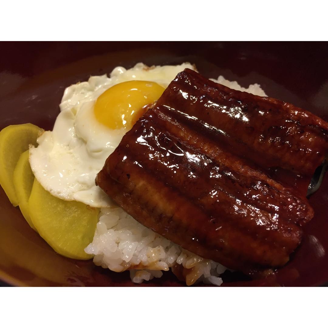 蒲烧鳗鱼饭