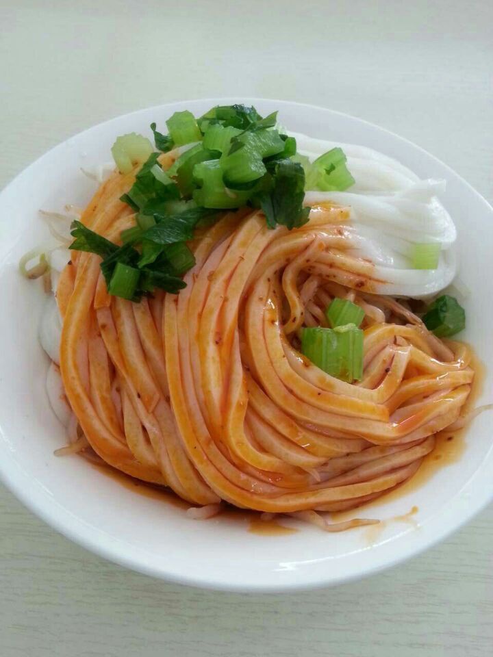 lvqunan做的秦镇米皮