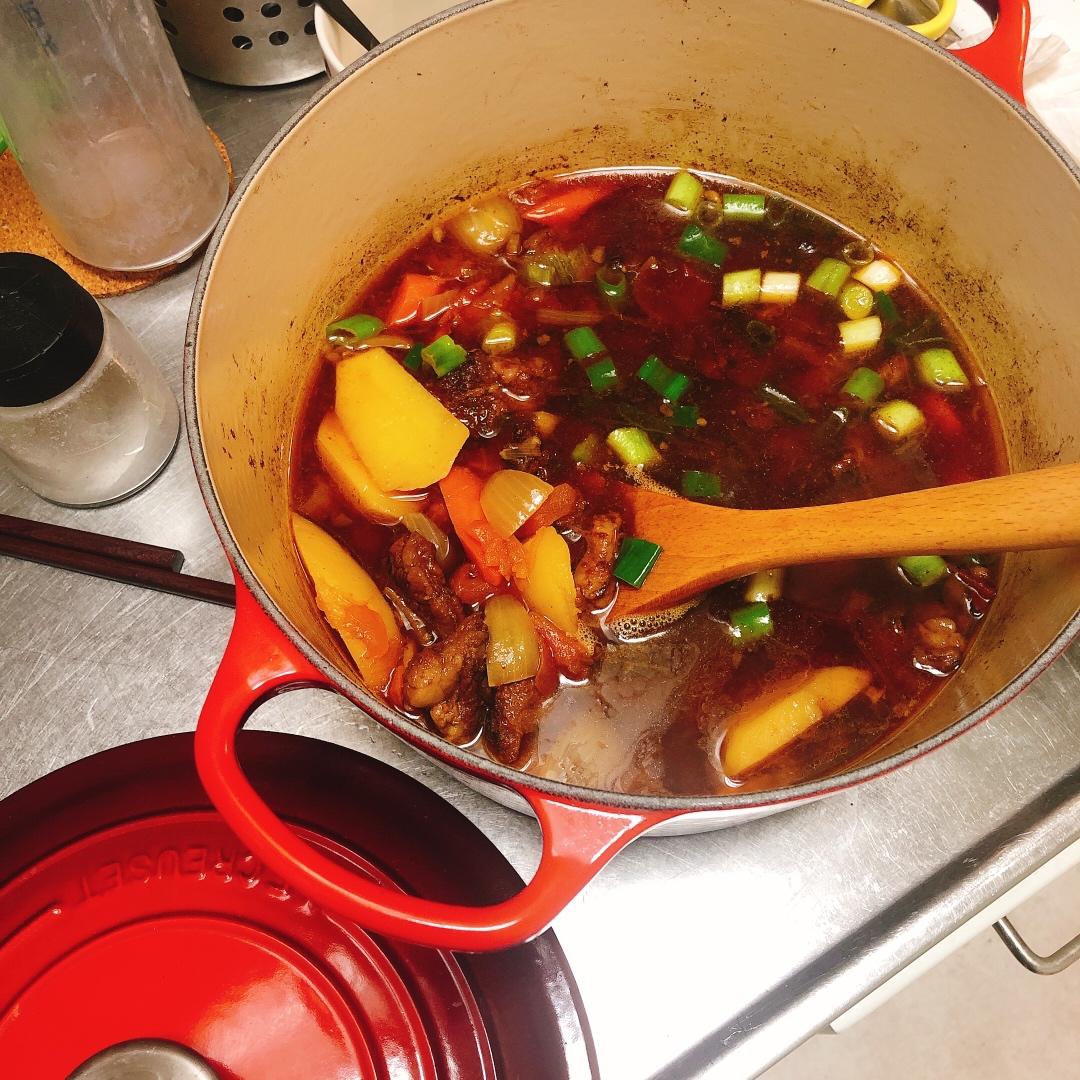 番茄土豆炖牛腩
