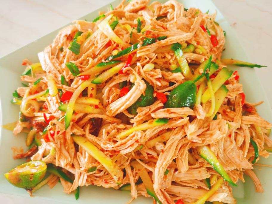 手撕鸡胸肉的做法