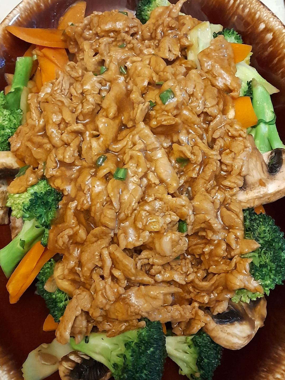 【韩式猪肉酱炒里脊】的做法