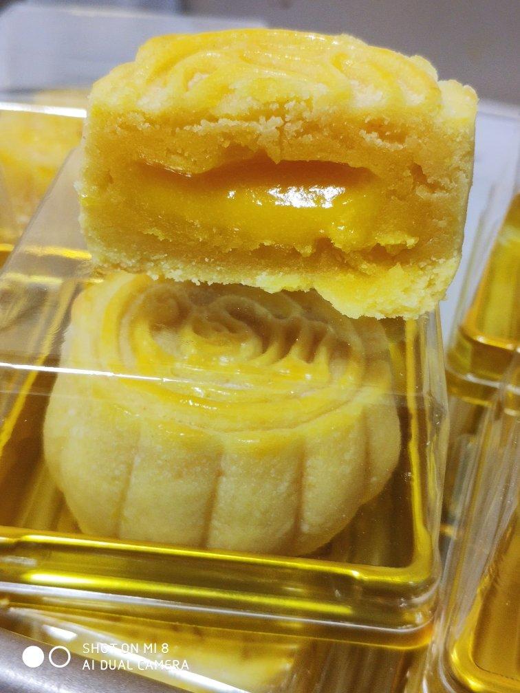 超详细图解版--流心奶黄月饼