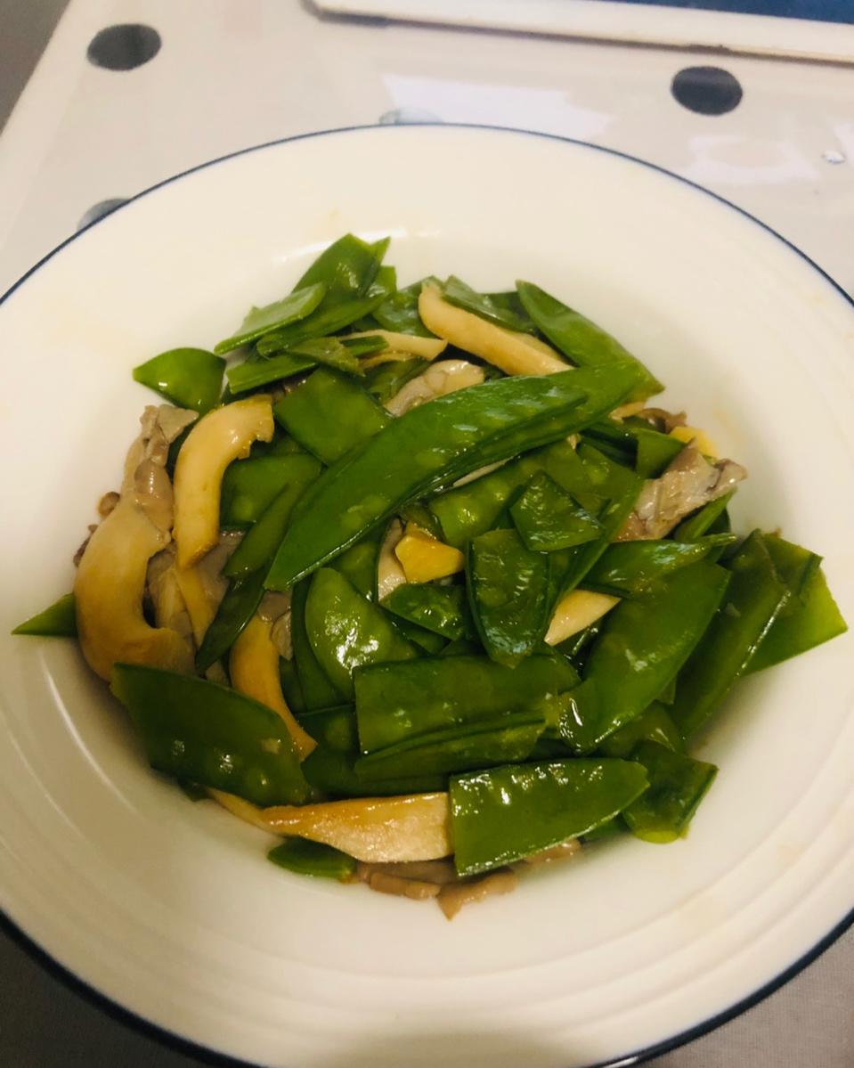 荷兰豆炒香菇