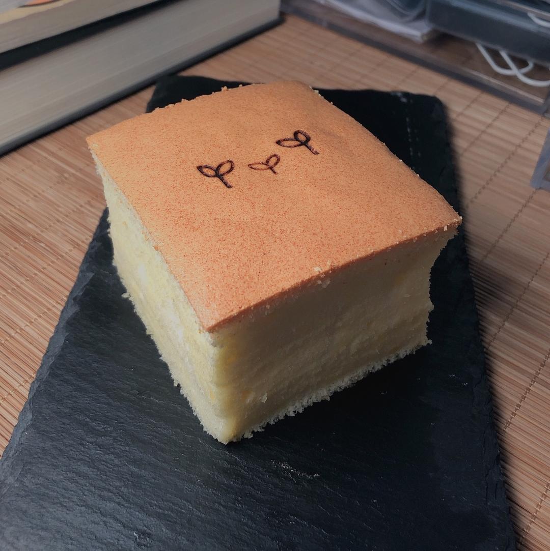【视频食谱】Duang！古早蛋糕