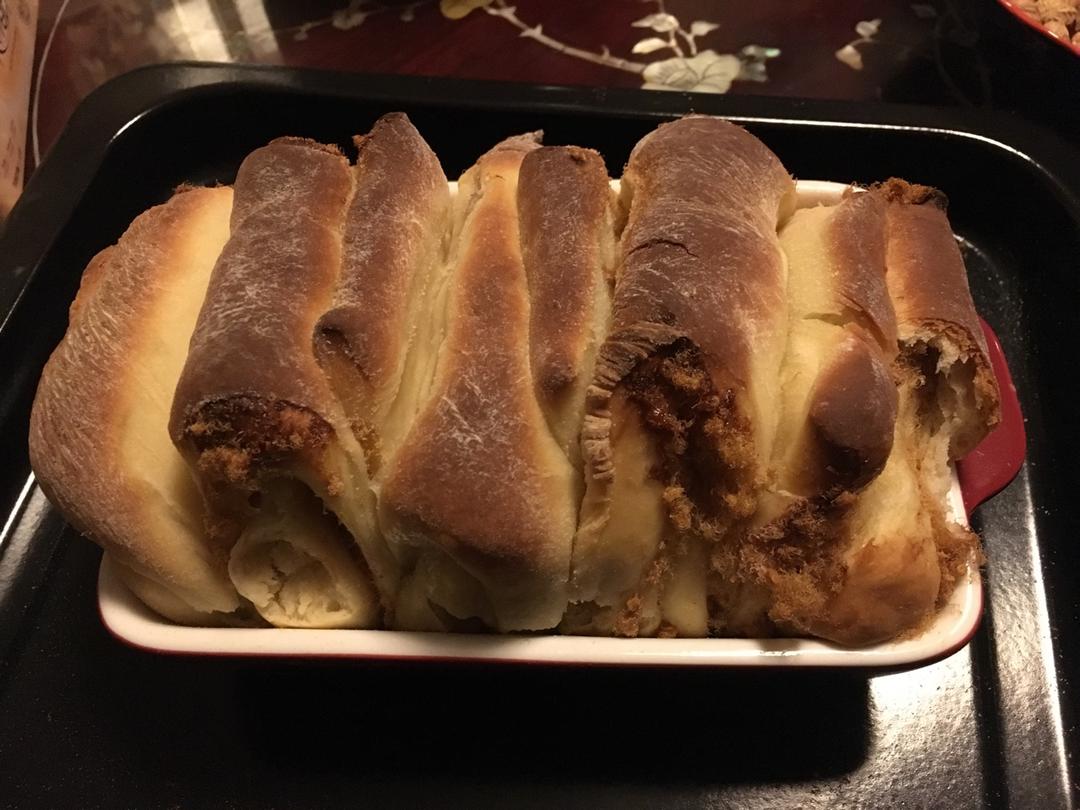 手撕千层肉松面包