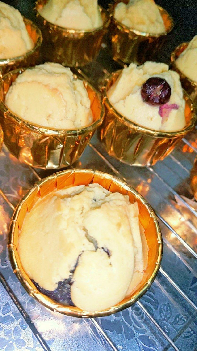 星巴克热销的爆头玛芬蛋糕