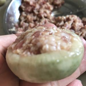 青头菌酿肉的做法 步骤3