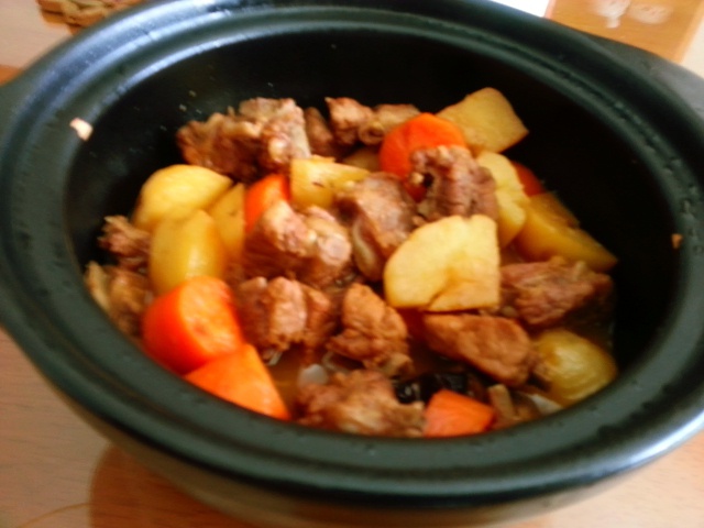 土豆烧排骨