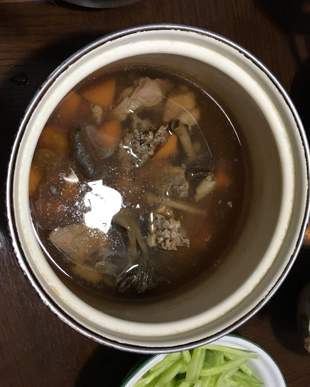 煲靓汤 老母鸡汤