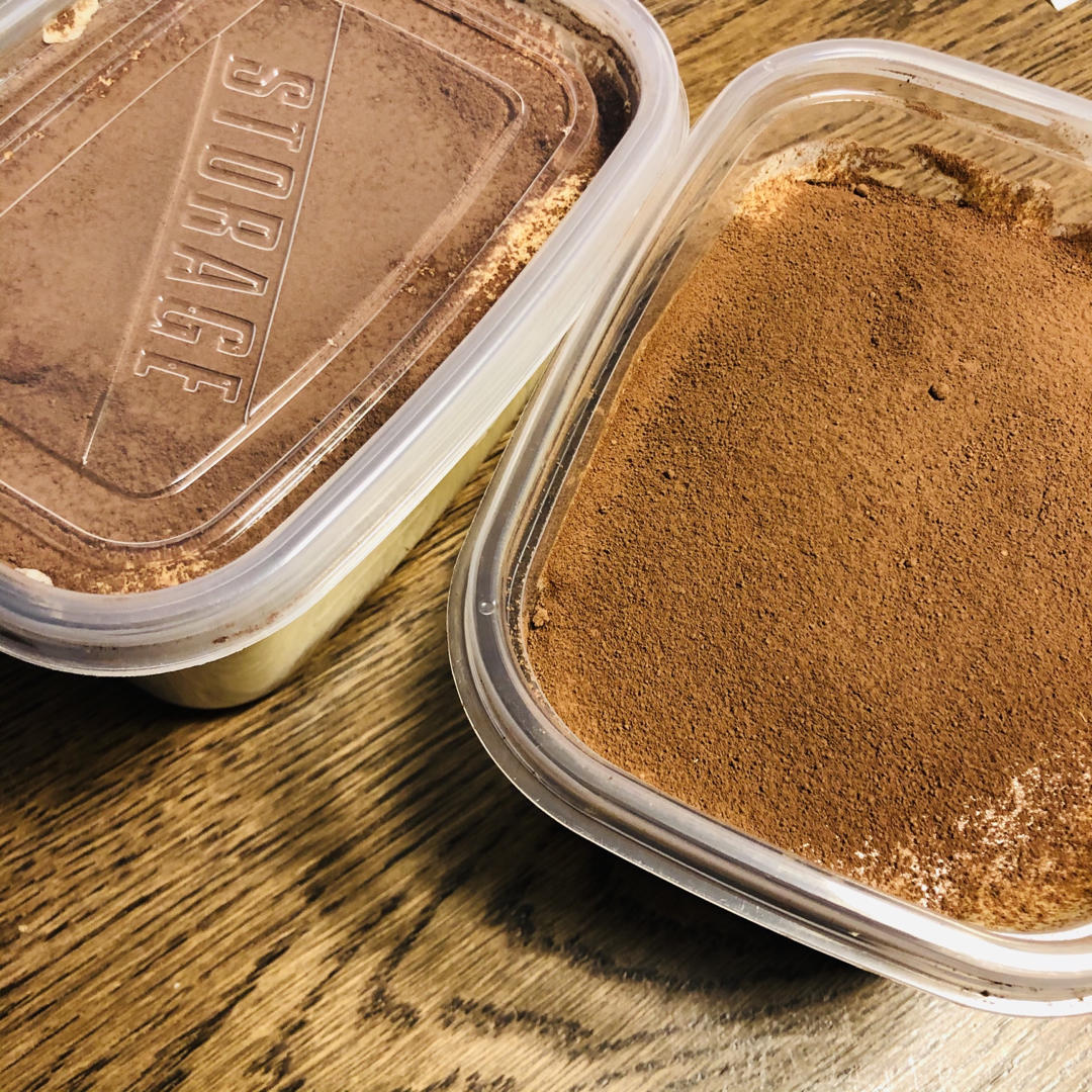 在欧洲学会的经典版提拉米苏