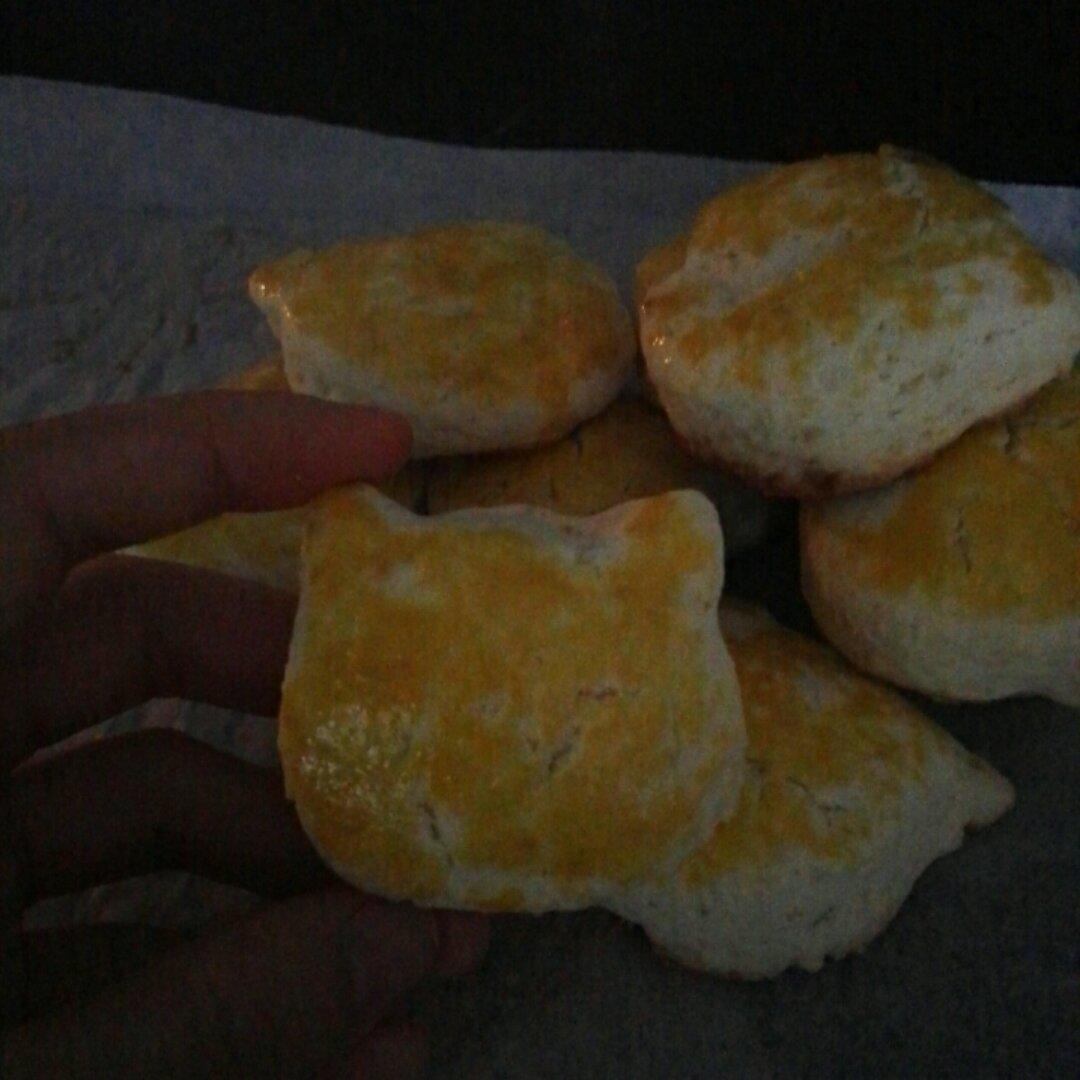 【视频】3分钟 奶油司康Scone(可能是世界上最快手的司康) 消耗淡奶油～