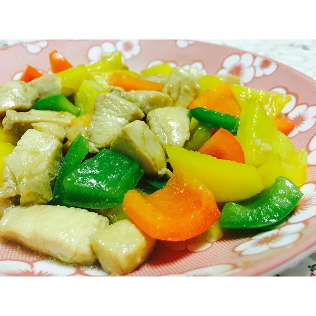 彩椒炒鸡丁