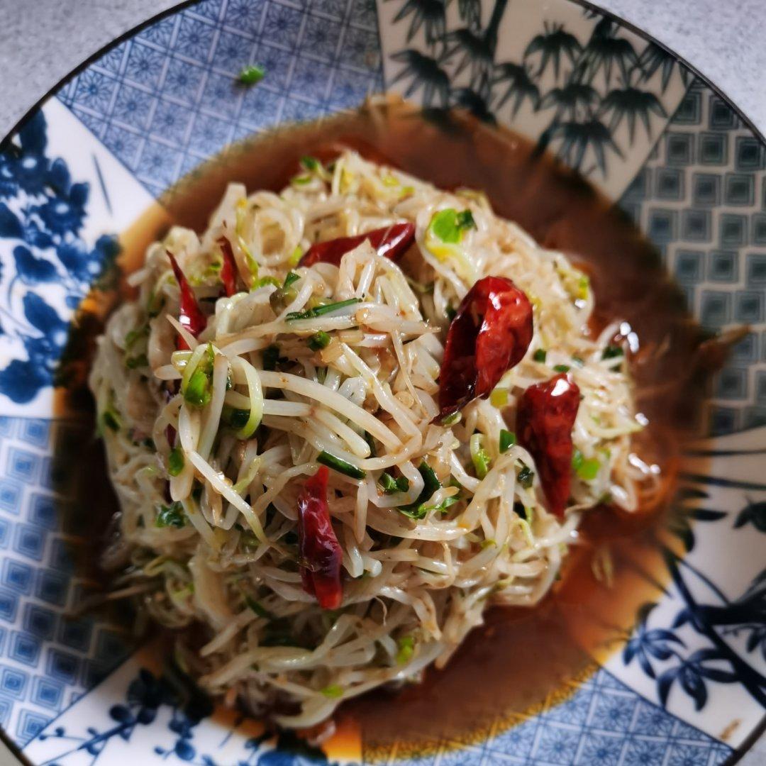 酸辣炝拌绿豆芽