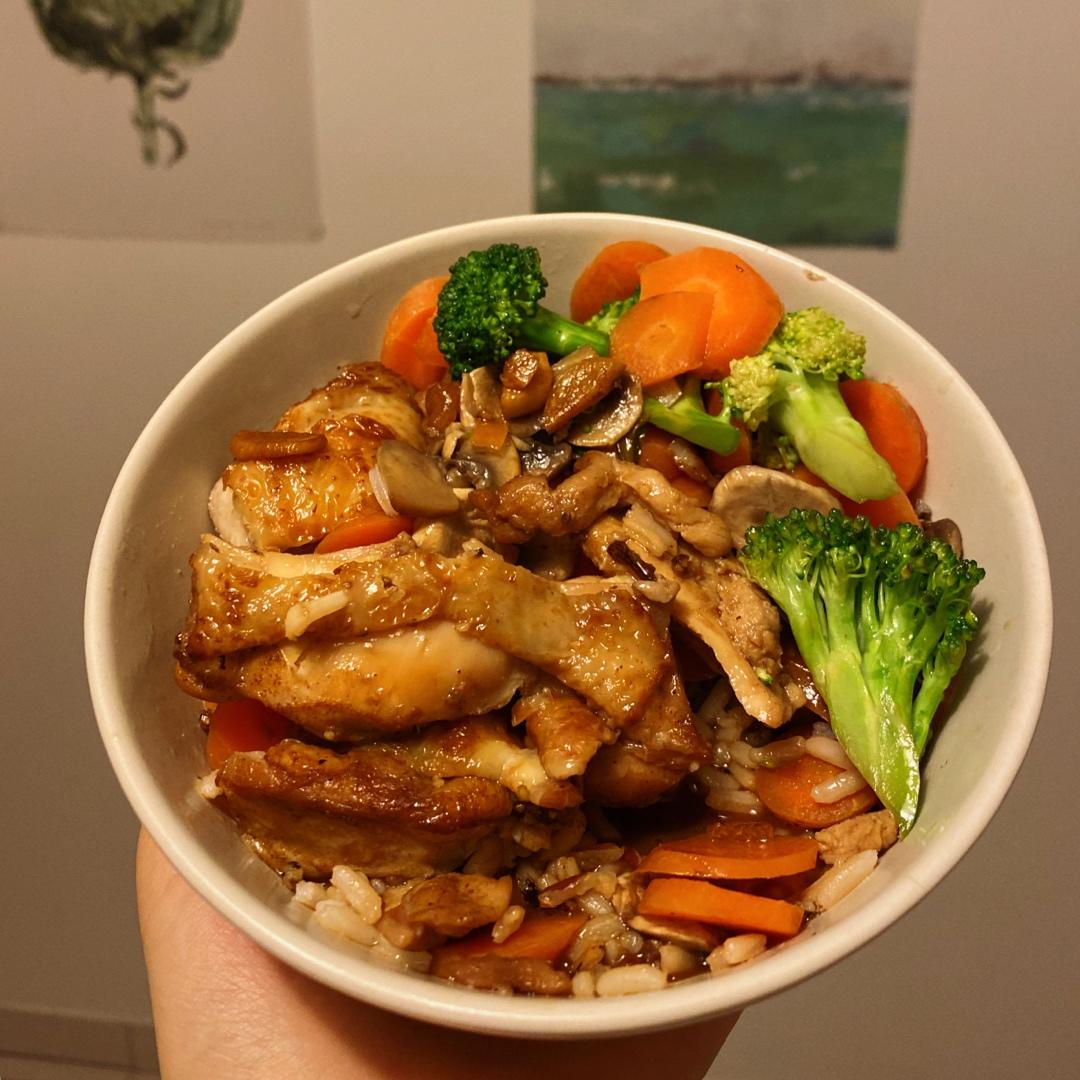 照烧鸡腿饭