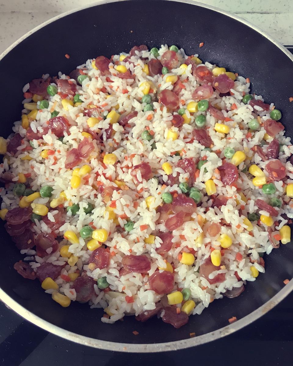 腊肠炒饭