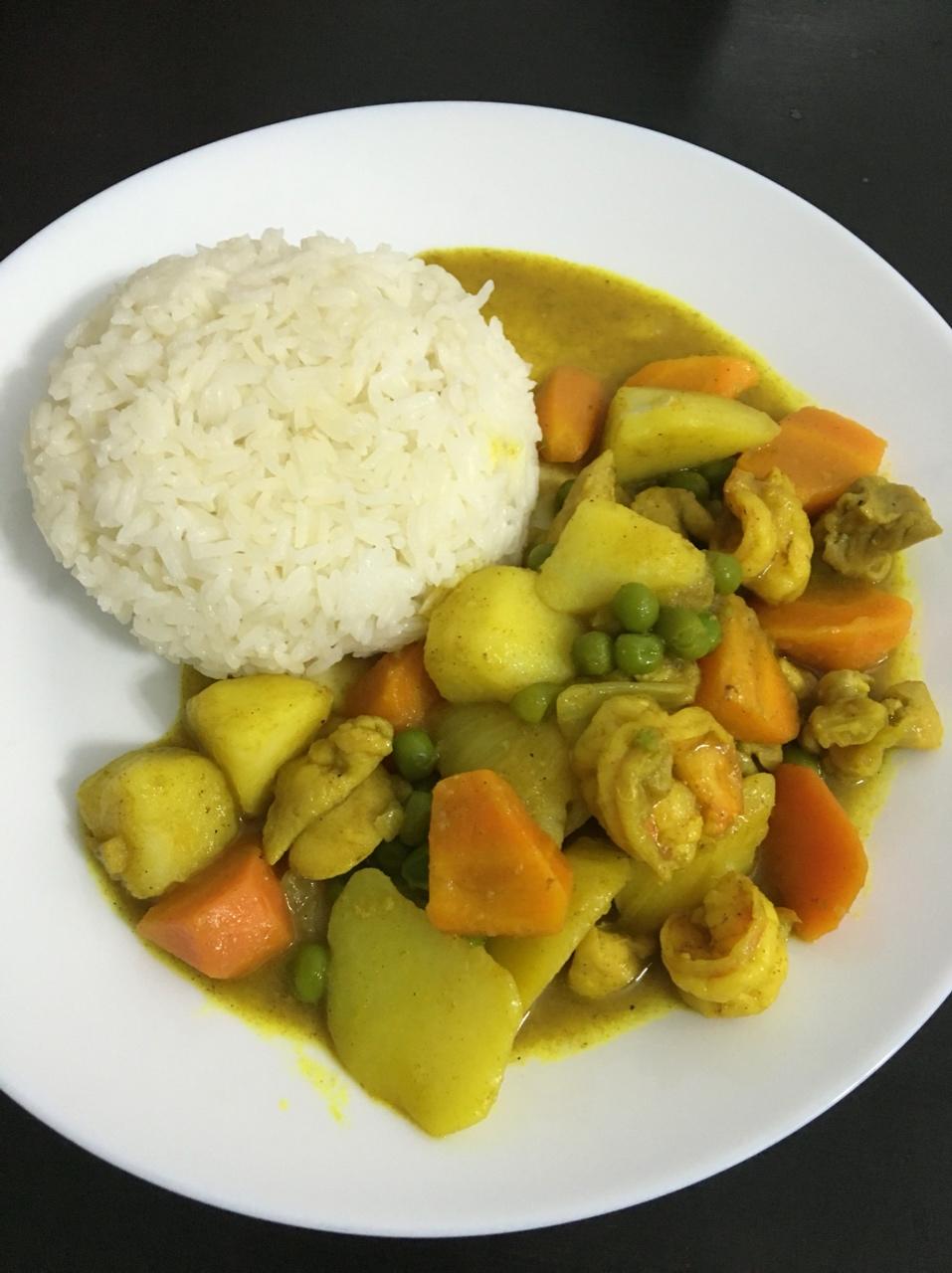 咖喱鸡肉饭