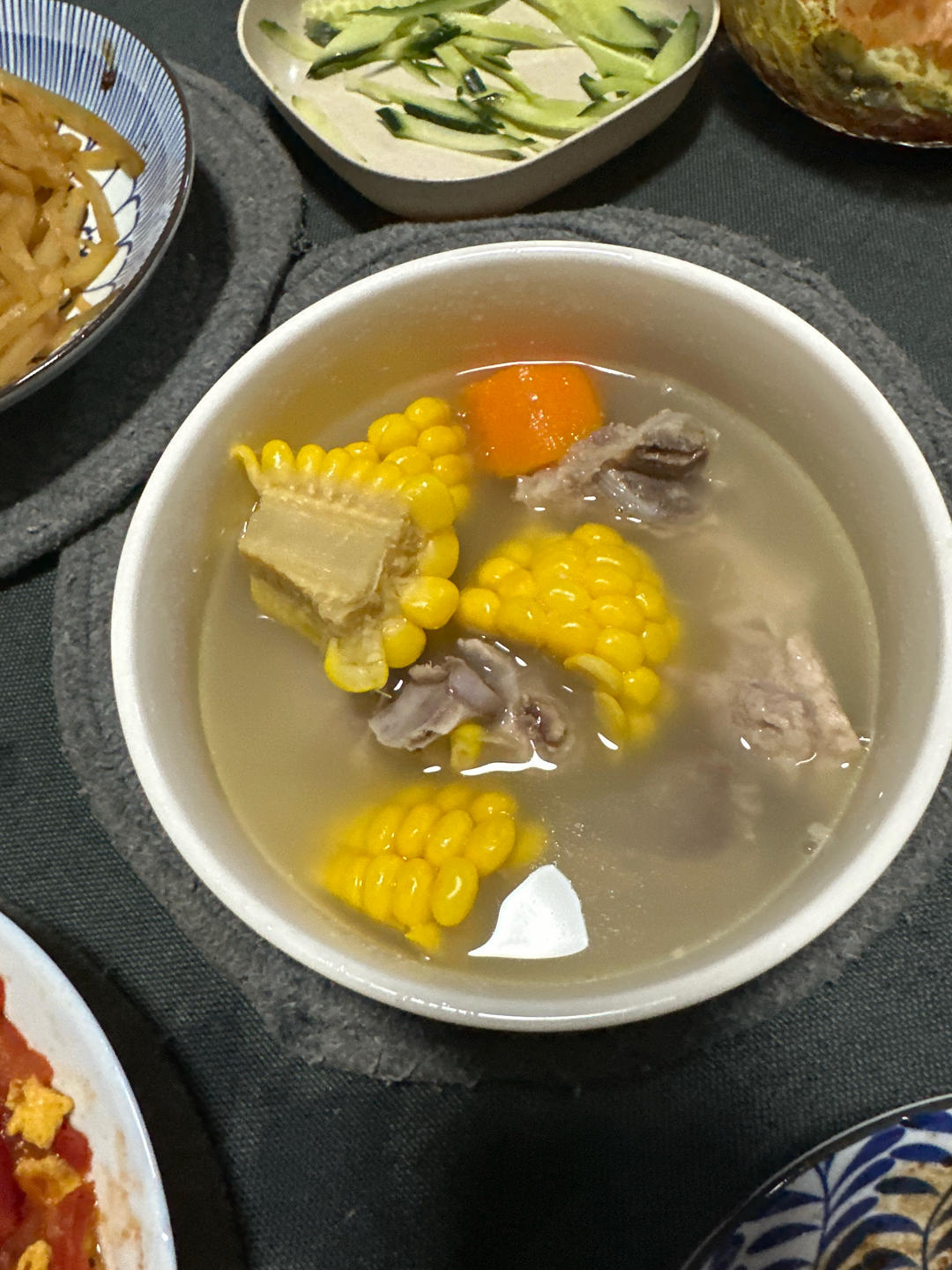连吃三碗的玉米山药排骨汤