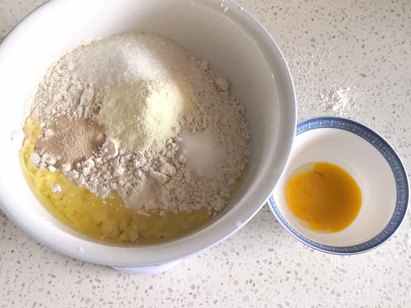 纯奶手撕吐司的做法 步骤1