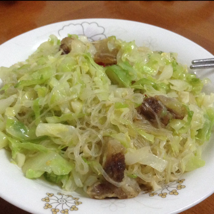 卷心菜炒粉丝 Glass noodles with Cabbage