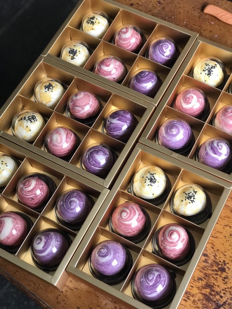 百吃不腻的蛋黄酥