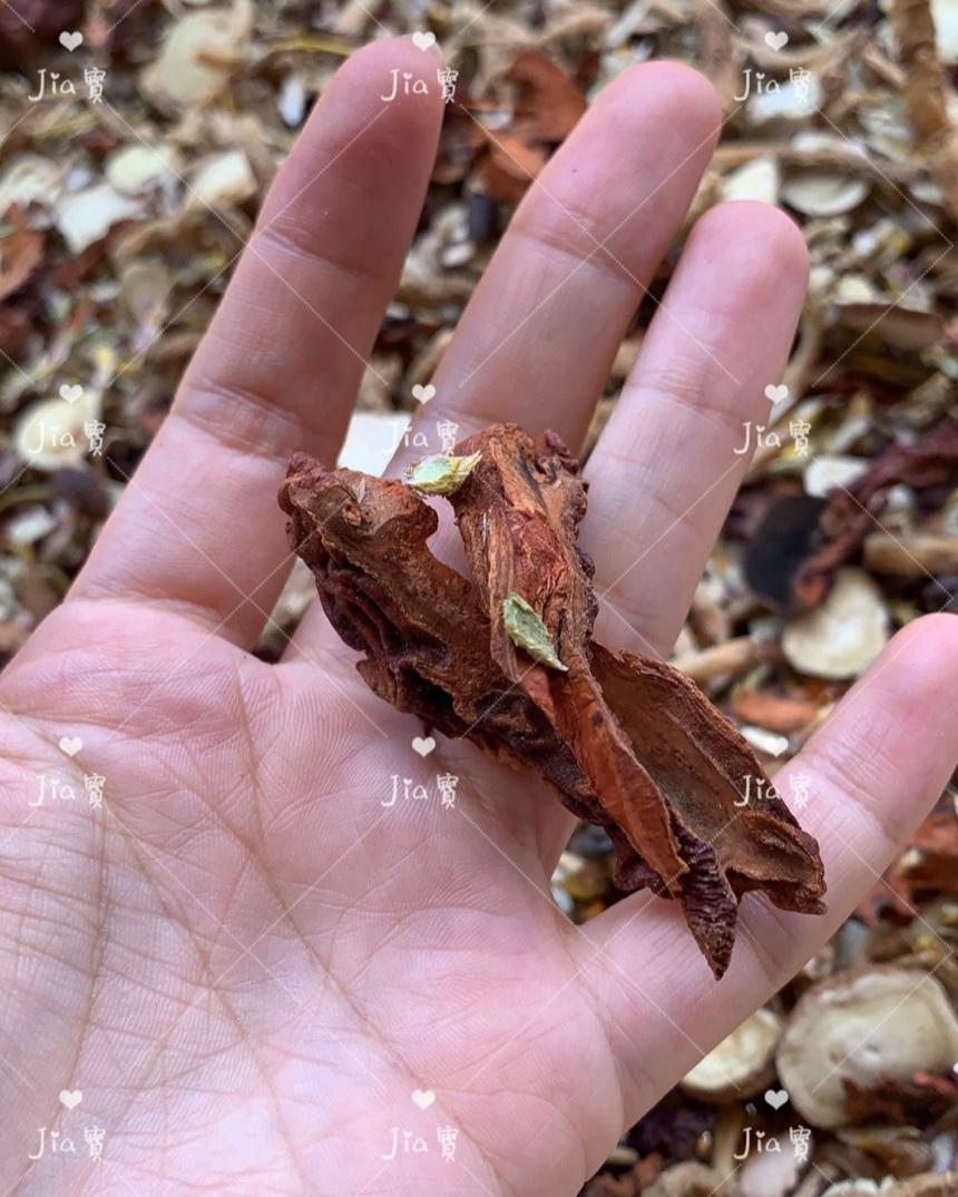 显摆药材和手艺的地方
