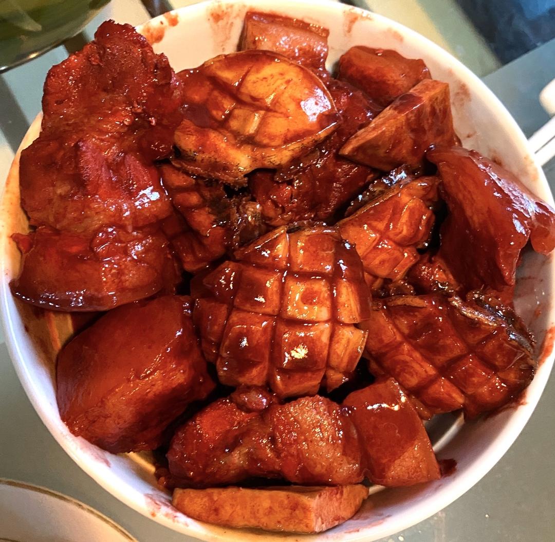 五花肉烧小鲍鱼