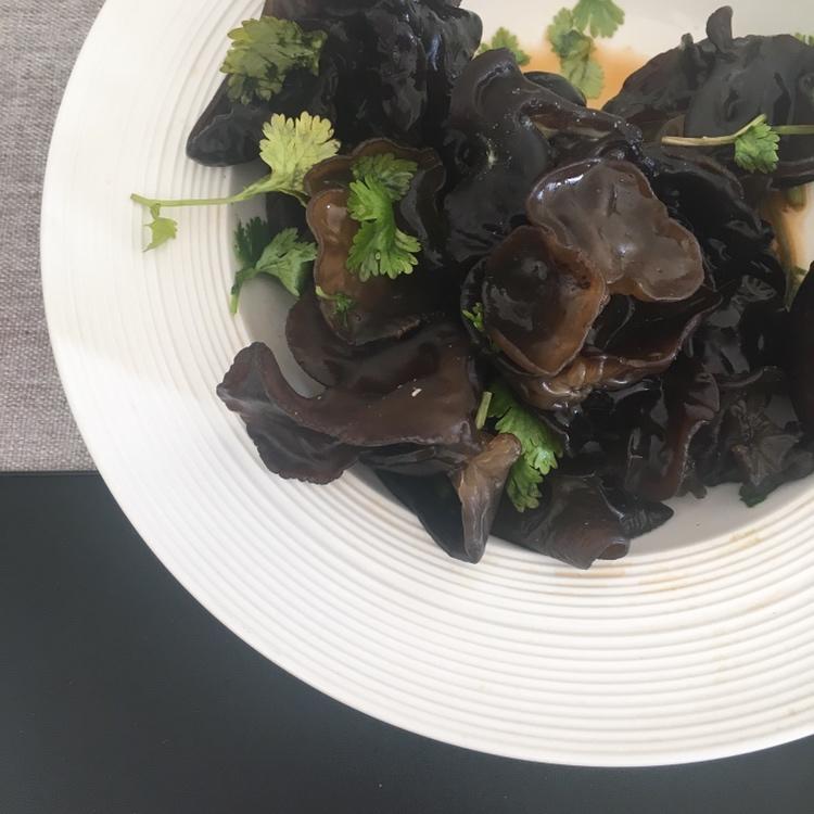 凉拌黑木耳