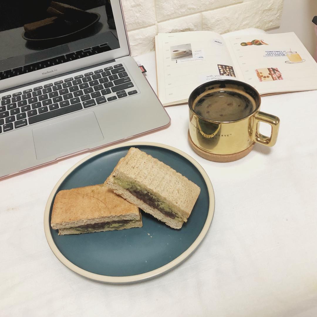 红豆抹茶卡仕达酱三明治（低糖低油版）
