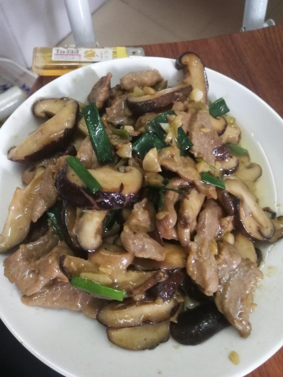 香菇炒肉