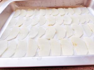 酥脆香甜苹果片的做法 步骤2