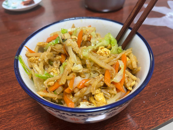 【炒饼丝(饼丝可以自己做)图片】妍妍爱板栗_下厨房