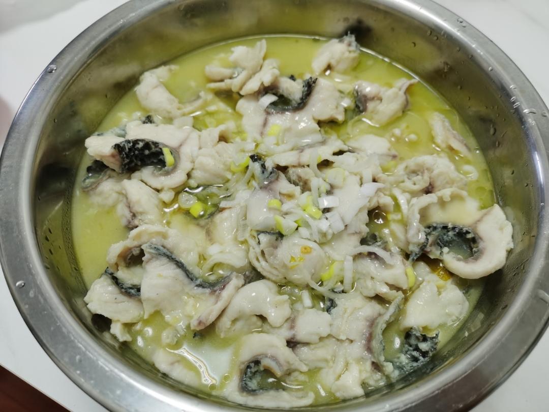 厨师长教你：“酸菜鱼”的传统做法，色香味俱全