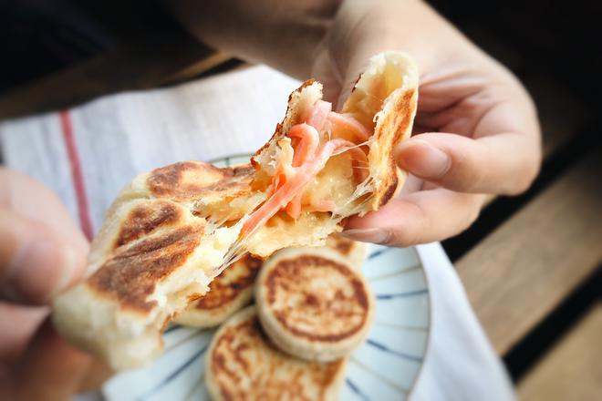 芋艿芝士火腿馅饼的做法