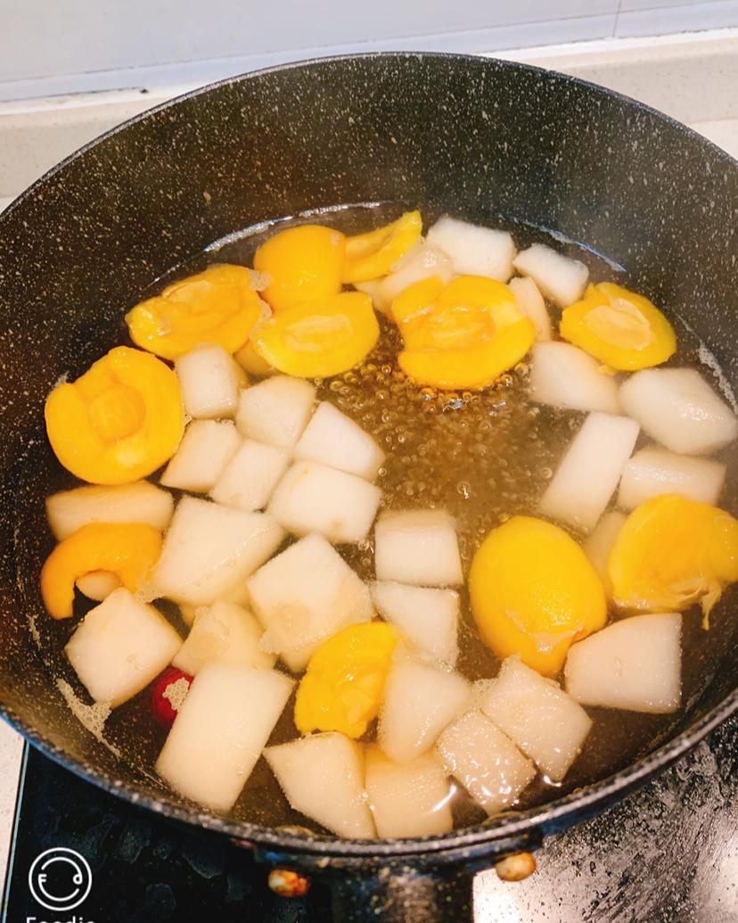冰糖枇杷雪梨