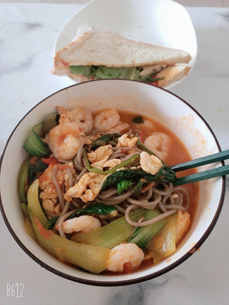 健康低卡——番茄虾仁荞麦面&10分钟快手饭