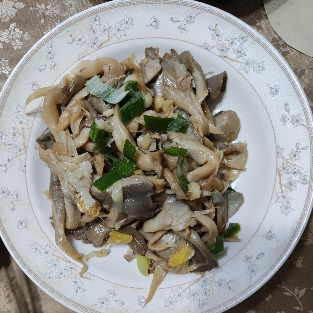 素炒平菇