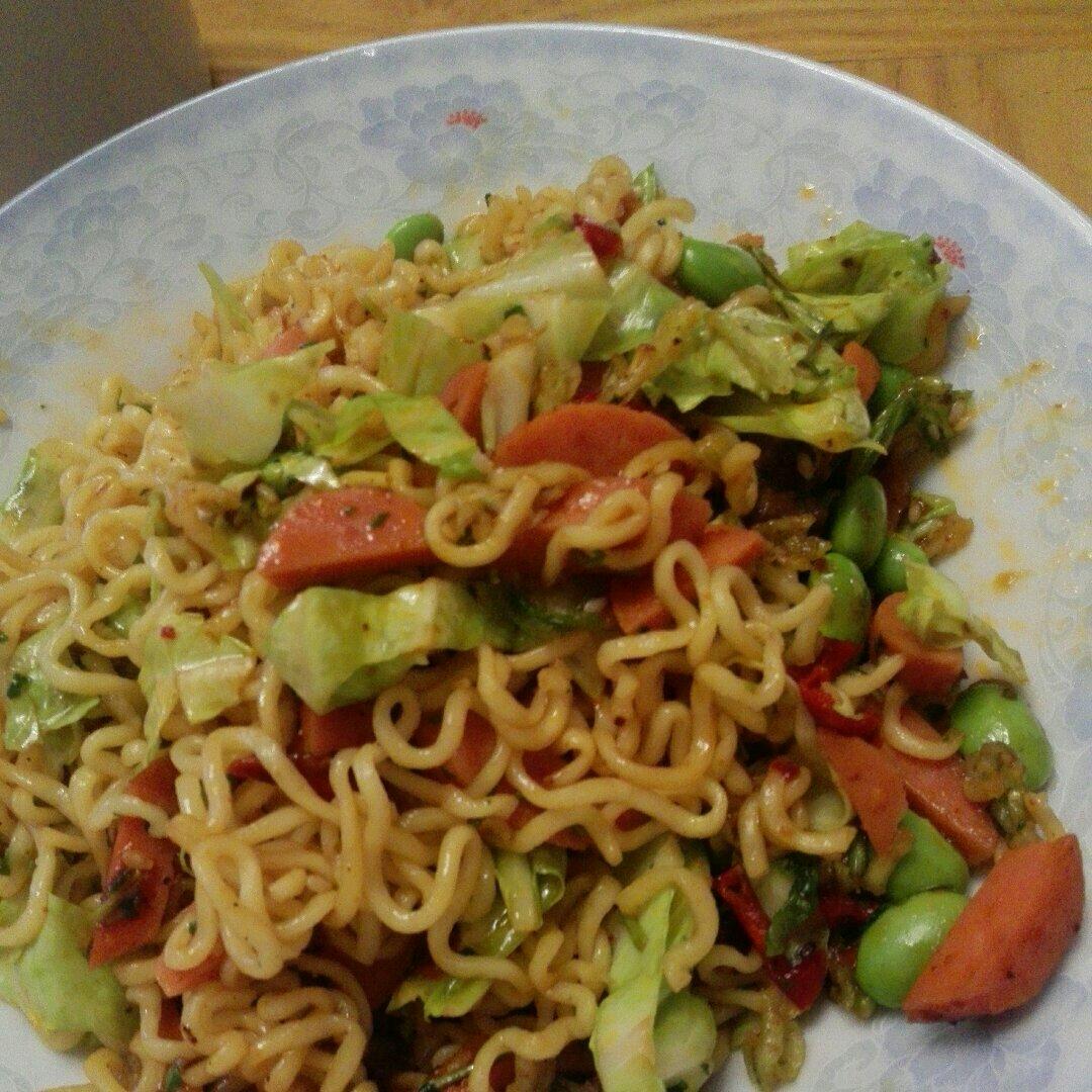 路边摊风味炒方便面